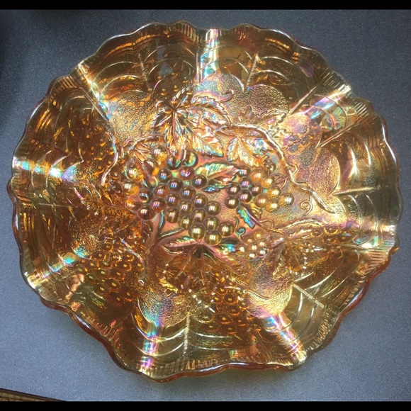 Imperial Carnival Glass Grape Ruffled Low Bowl - Picture 1 of 1